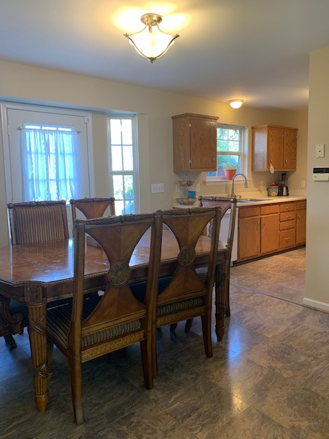 506 Sheath Circle Lebanon, TN 37087 - Photo 8 of 19 a view of a dining room with furniture