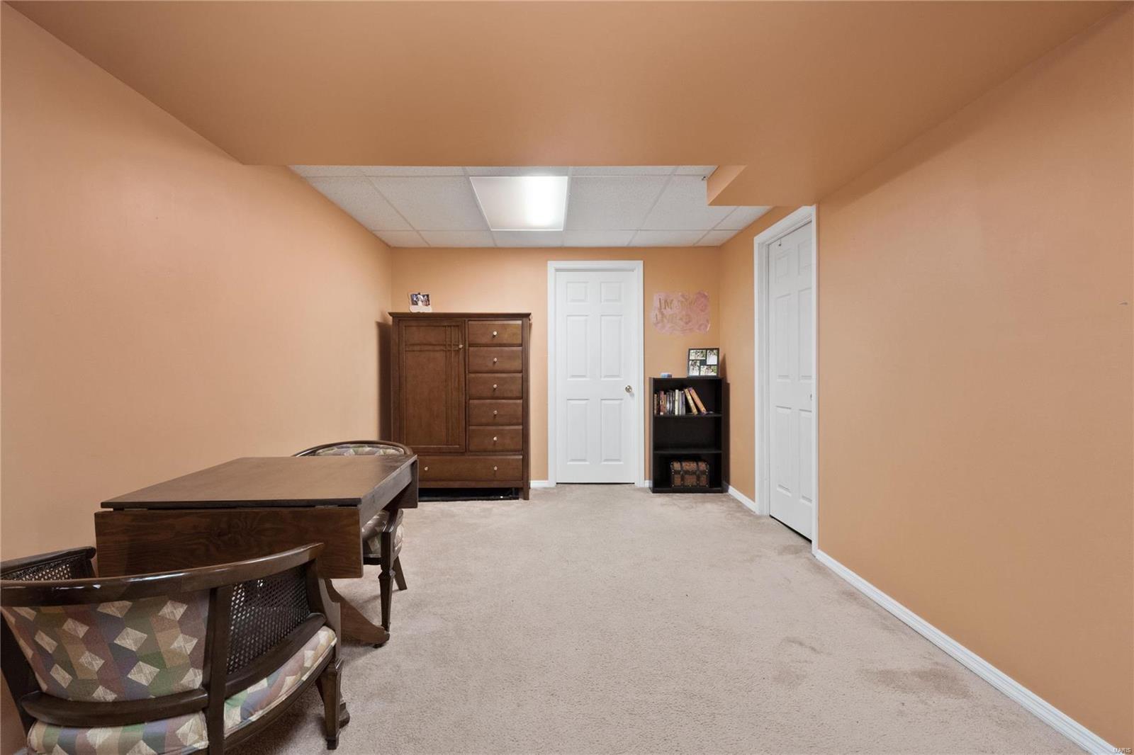 1258 Weatherton Place Ballwin, MO 63021 - Photo 20 of 32 Gallery Image 20