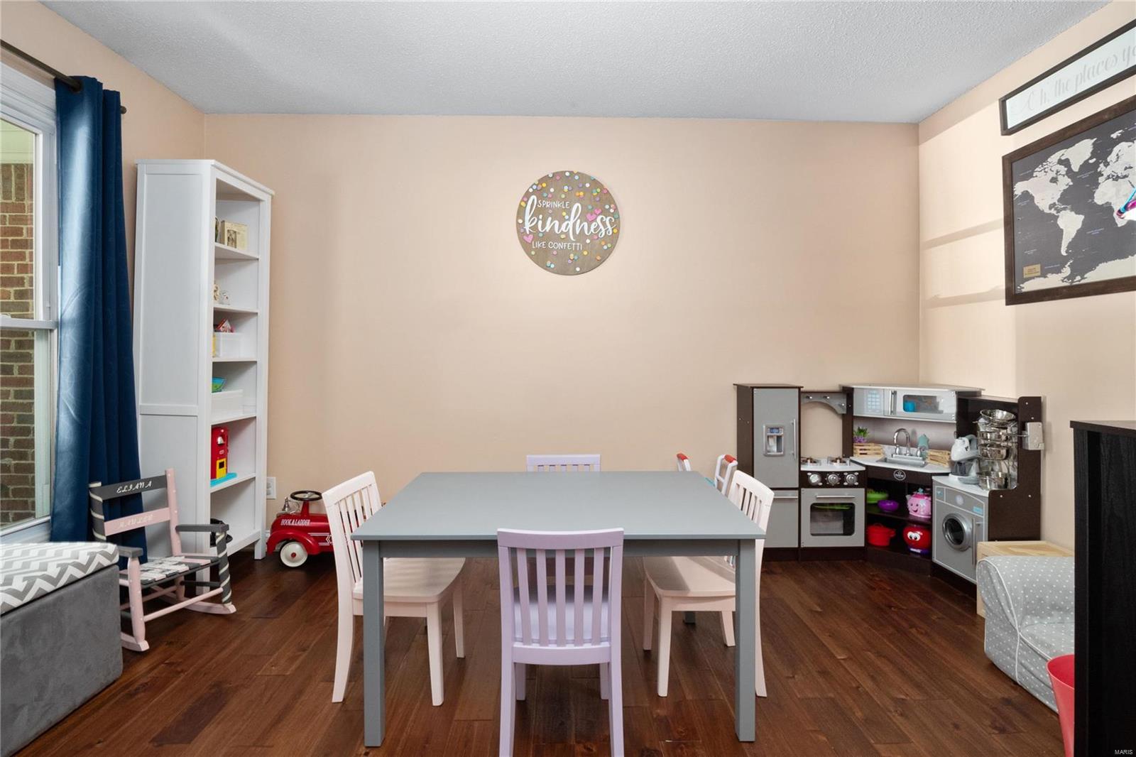 1258 Weatherton Place Ballwin, MO 63021 - Photo 7 of 32 Gallery Image 7