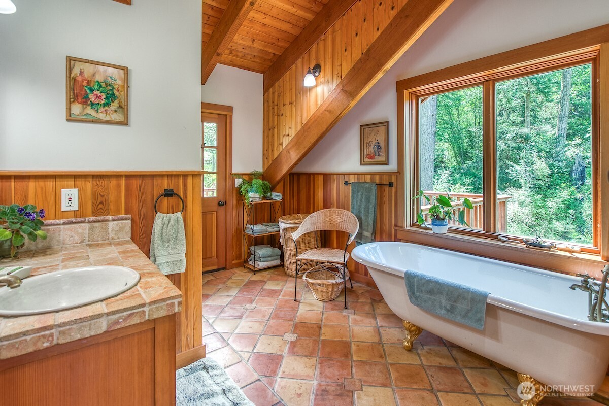 1028 Point Lawrence Road Orcas Island, WA 98279 - Photo 18 of 40