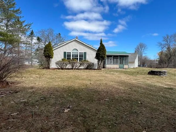 $325,000 | 1071 Clinton Avenue, Benton, ME 04901