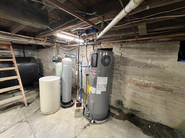 1071 Clinton Avenue Benton, ME 04901 - Photo 32 of 45 IMG_2688