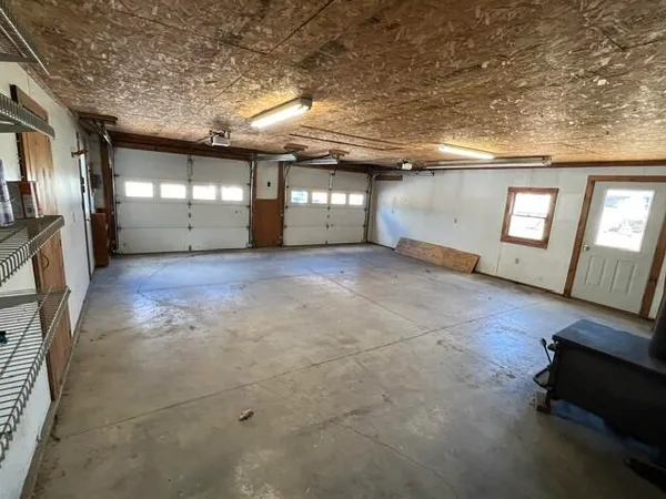 $325,000 | 1071 Clinton Avenue, Benton, ME 04901