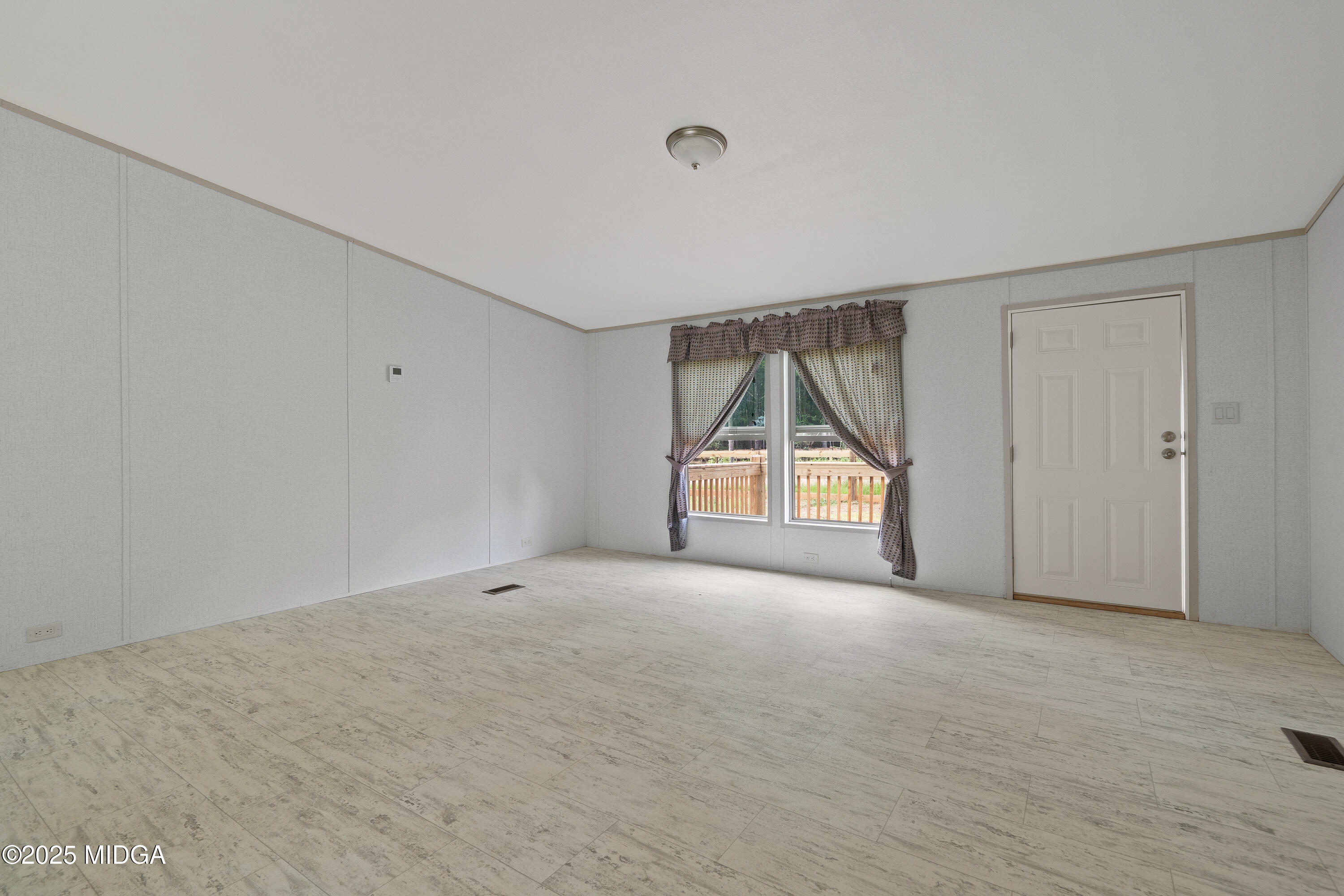 139 Mathis Road Haddock, GA 31033 - Photo 10 of 37 139 Mathis Rd-09673