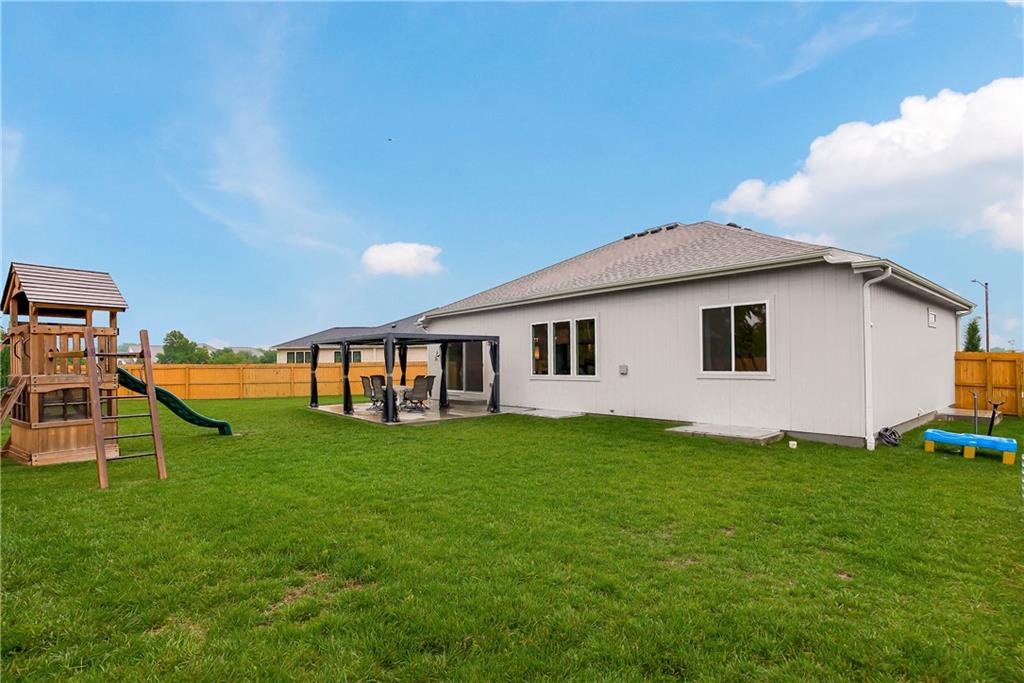 5004 Cedar Grove Way Lawrence, KS 66049 - Photo 33 of 34