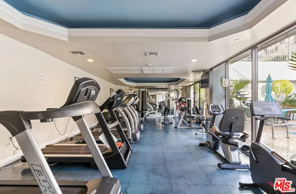 $6,500 | 10660 Wilshire Boulevard, Unit 309, Los Angeles, CA 90024