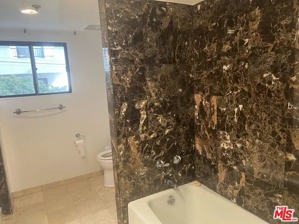 $6,500 | 10660 Wilshire Boulevard, Unit 309, Los Angeles, CA 90024