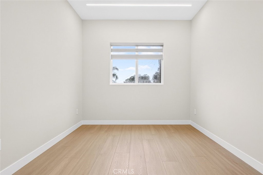 9943 Provo Avenue Tujunga, CA 91042 - Photo 17 of 37