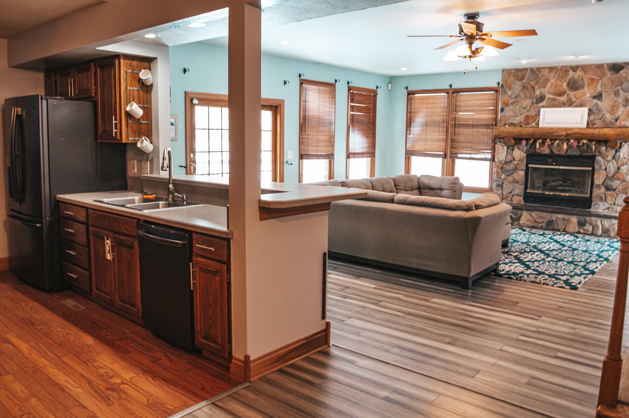 11185 Madison Road Mishawaka, IN 46544 - Photo 4 of 36
