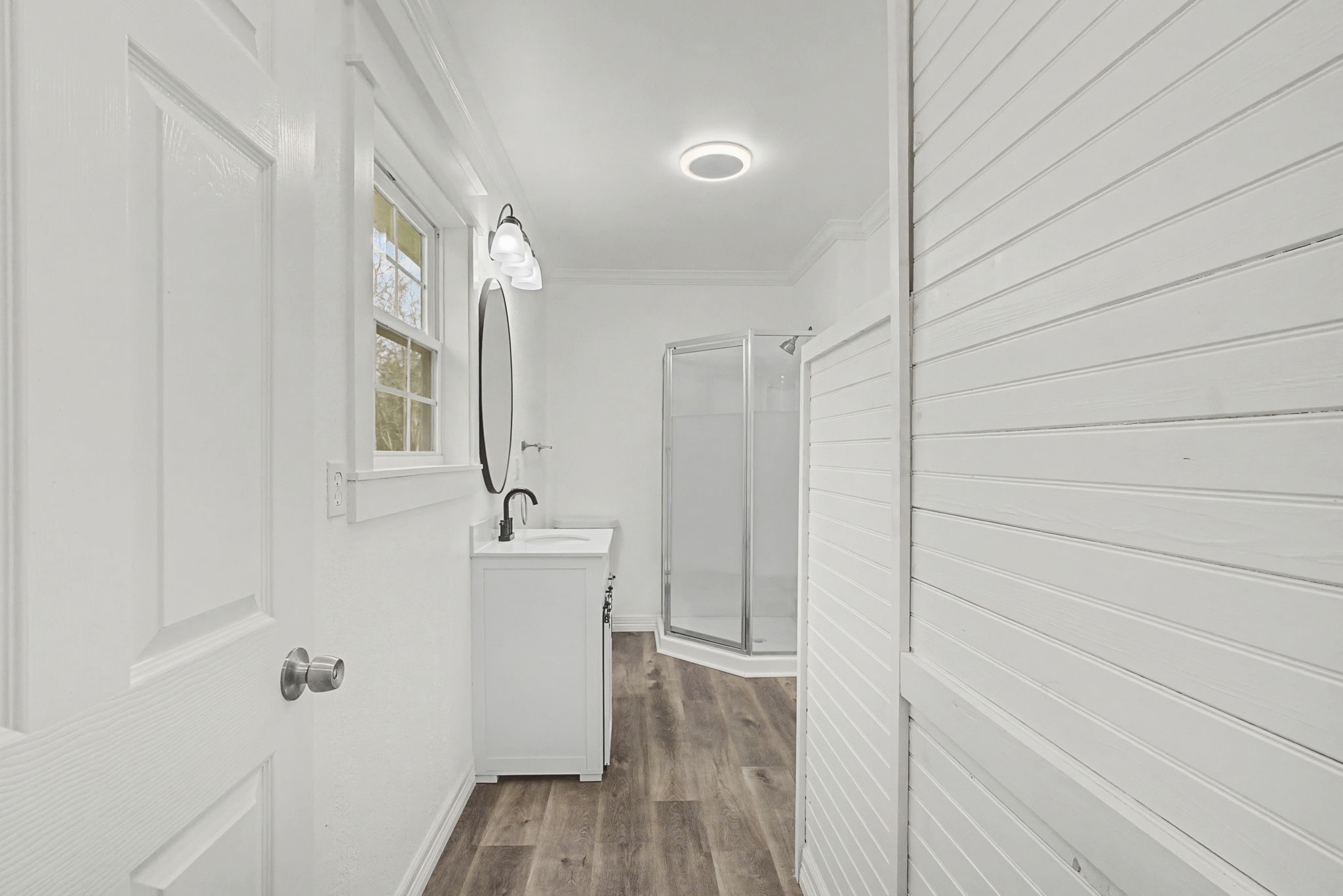 9216 Highway 69 Warren, TX 77664 - Photo 21 of 32 a bathroom with a shower