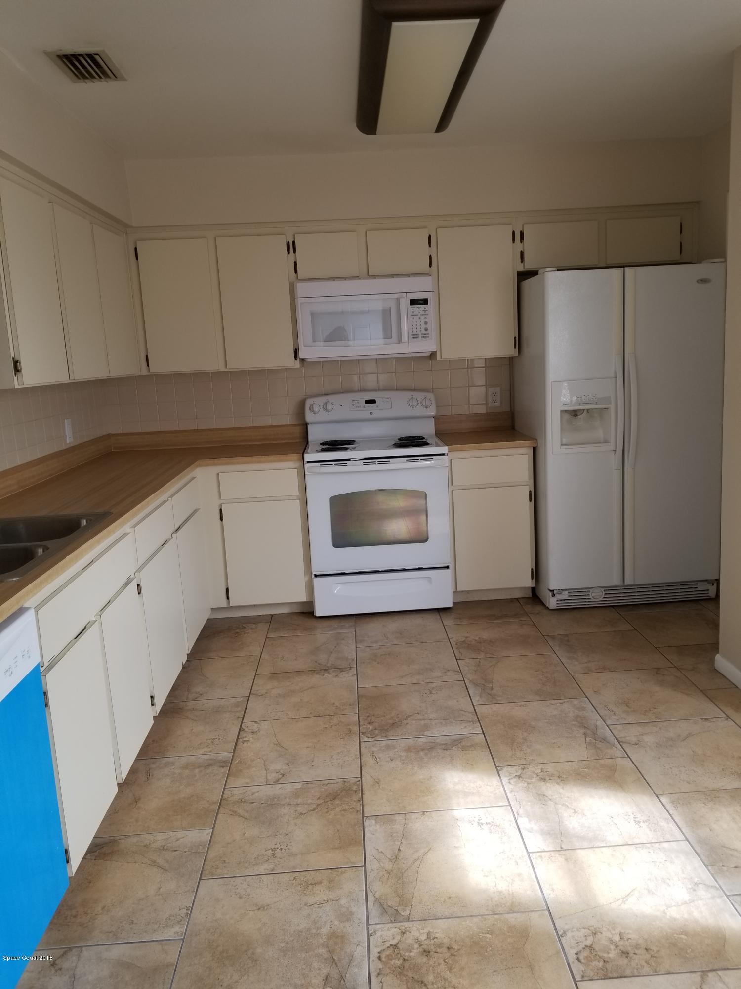 824 Gardener Road Rockledge, FL 32955 - Photo 2 of 34 Kitchen
