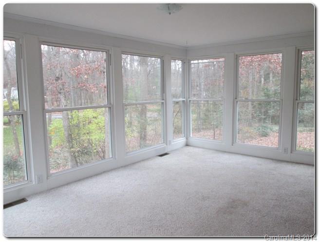 5844 Gate Post Road Charlotte, NC 28211 - Photo 14 of 24 Gallery Image 14