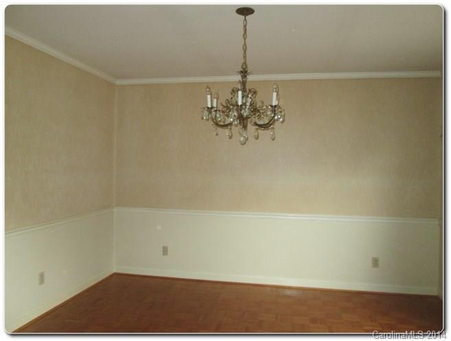 5844 Gate Post Road Charlotte, NC 28211 - Photo 8 of 24 Gallery Image 8