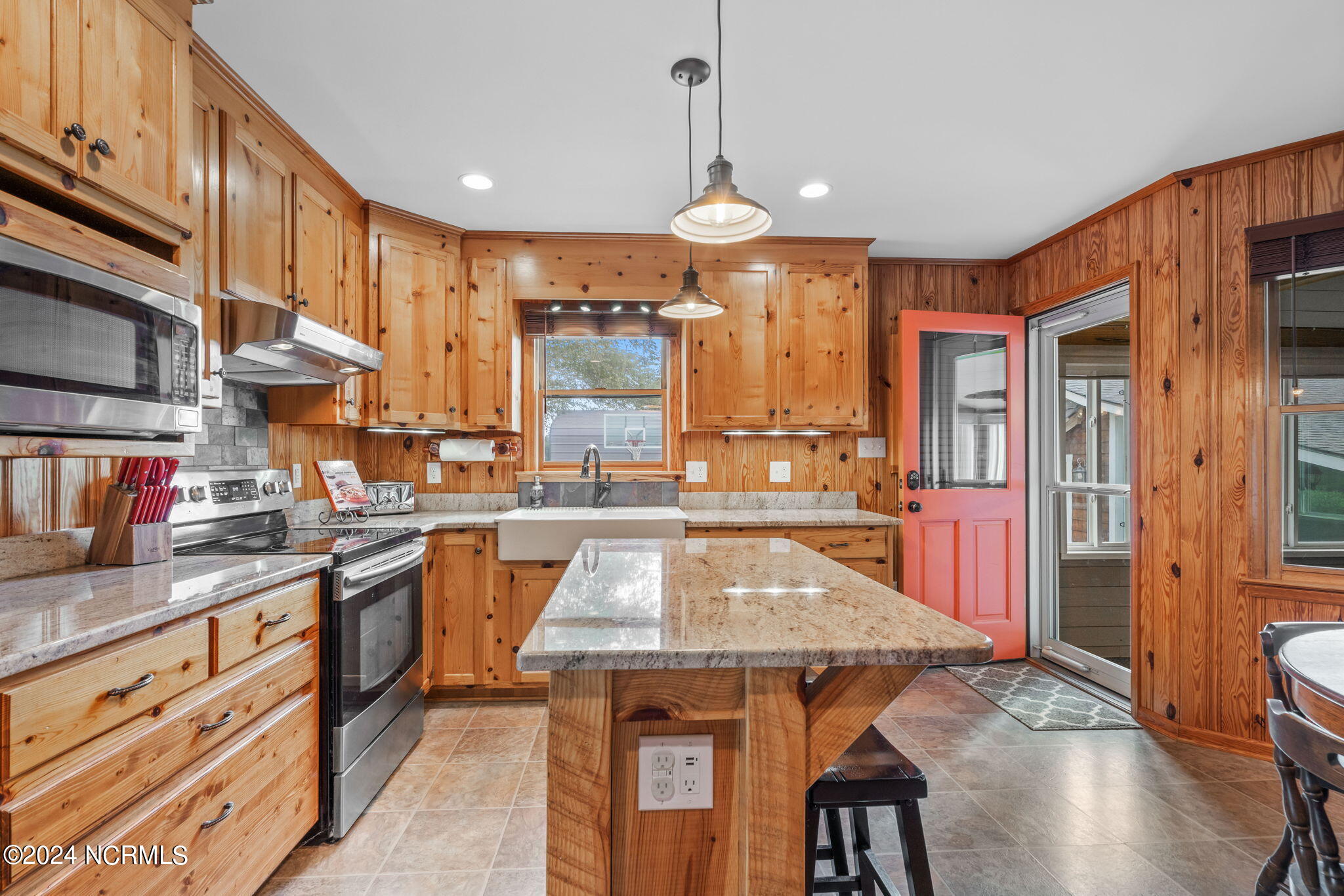 126 Crosswinds Drive Selma, NC 27576 - Photo 11 of 50 18-web-or-mls-DSC04974