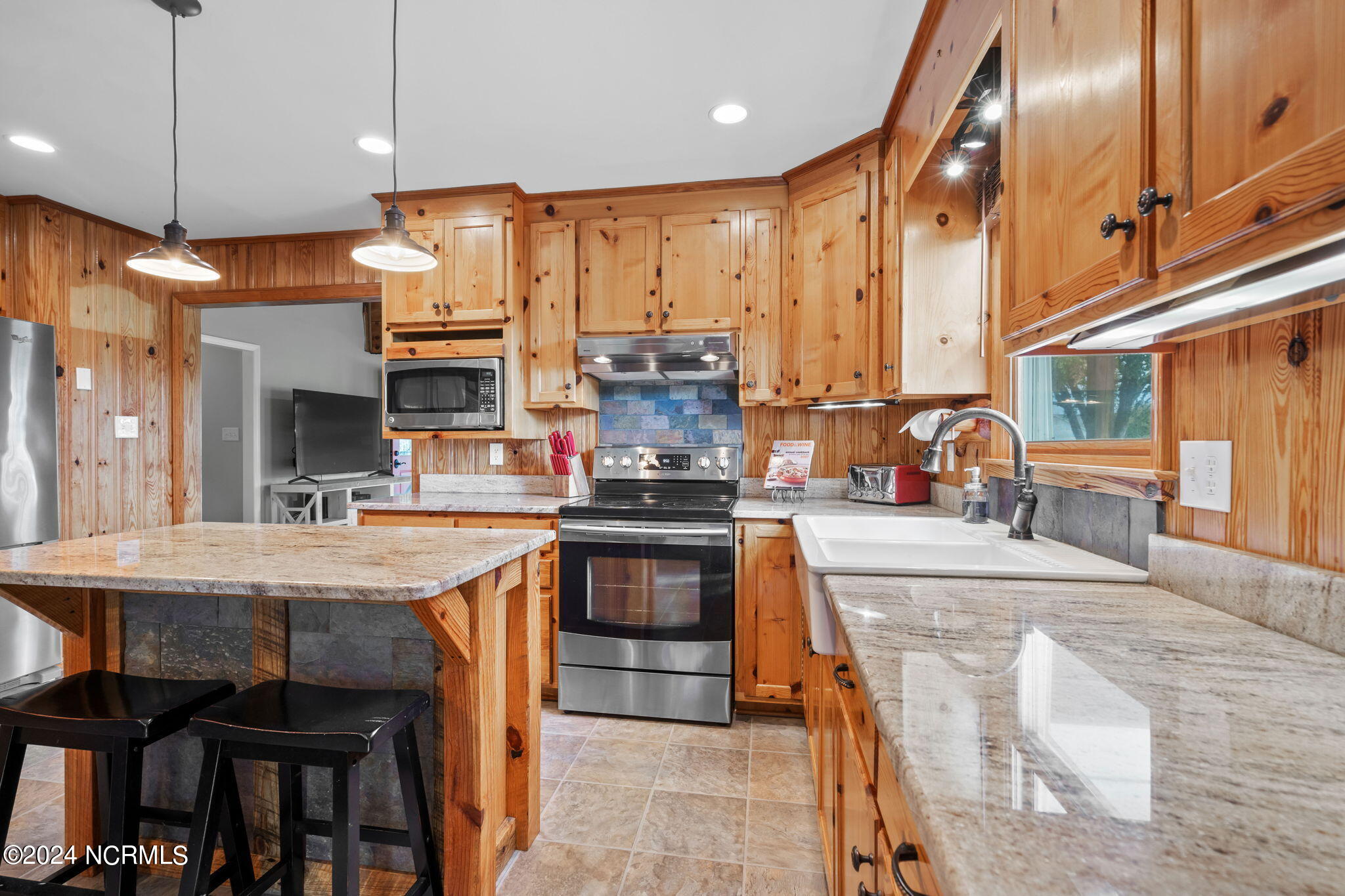 126 Crosswinds Drive Selma, NC 27576 - Photo 12 of 50 19-web-or-mls-DSC04979