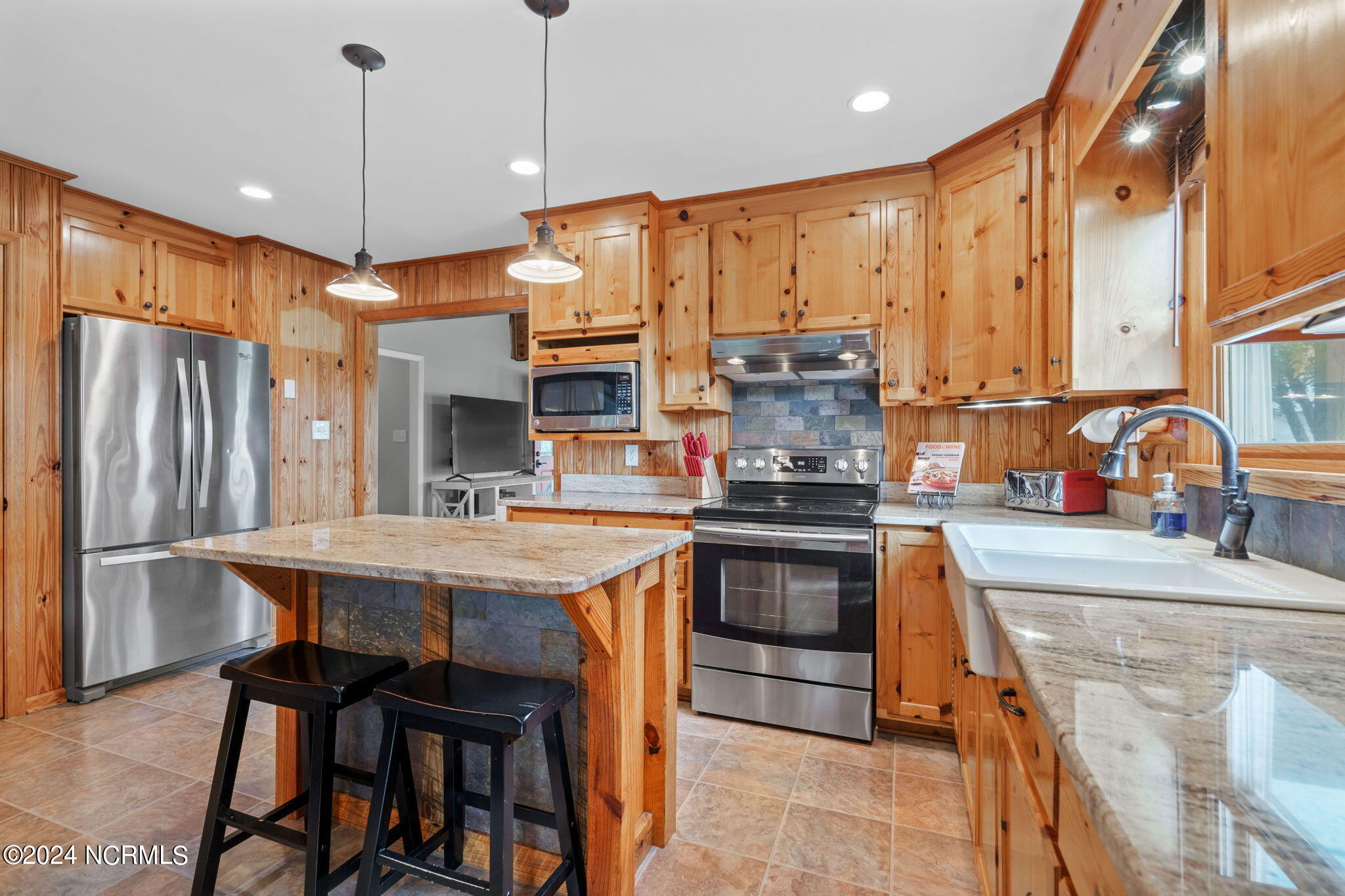 126 Crosswinds Drive Selma, NC 27576 - Photo 13 of 50 20-web-or-mls-DSC04984