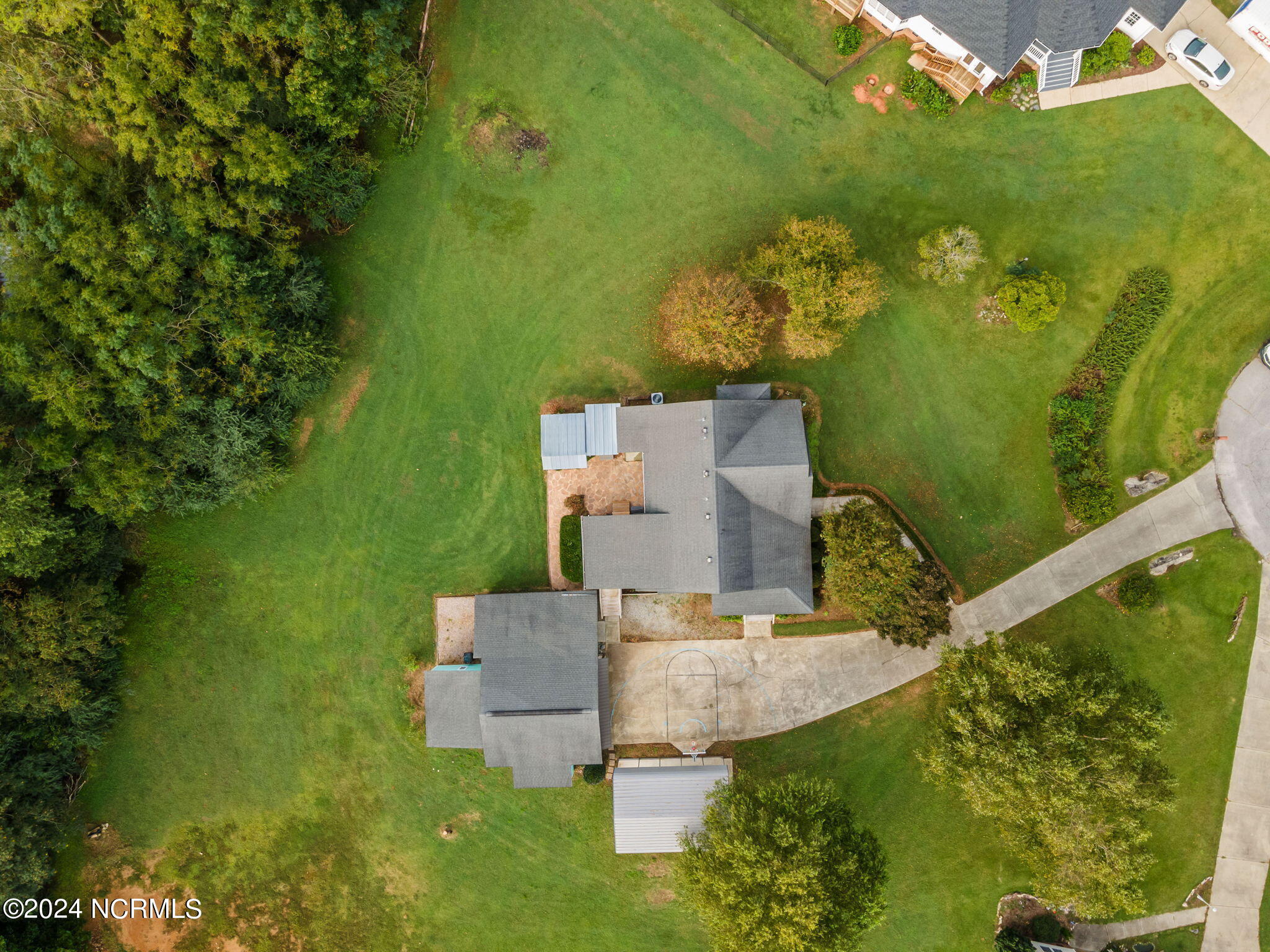 126 Crosswinds Drive Selma, NC 27576 - Photo 4 of 50 5-web-or-mls-DJI_0007