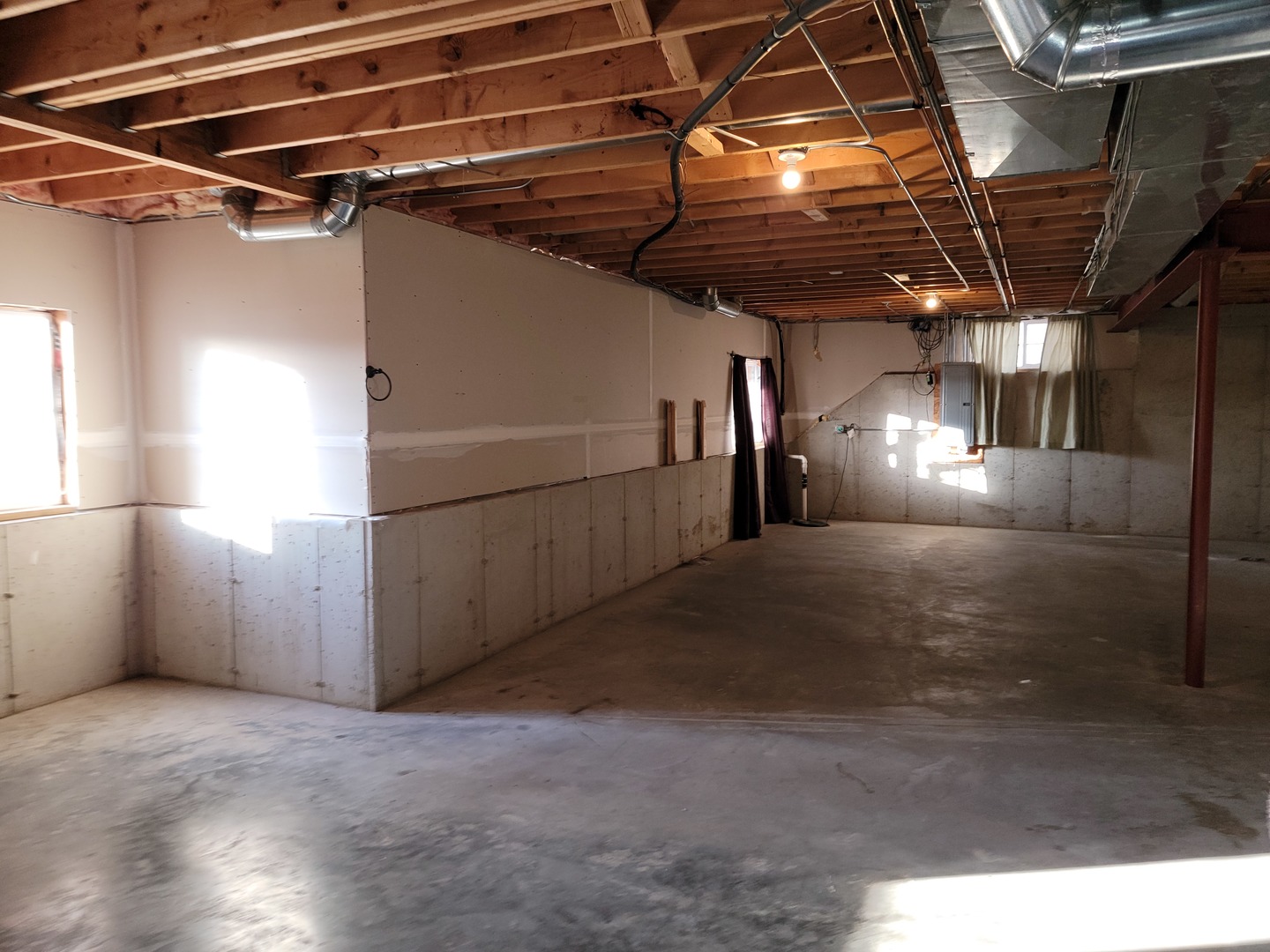 904 Deer Path Drive Antioch, IL 60002 - Photo 39 of 42 a view of storage and utility room