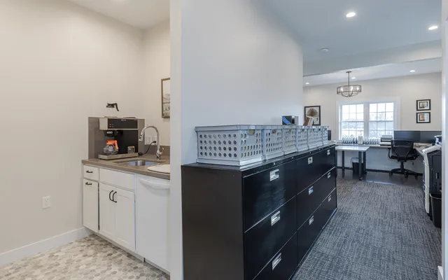 $899,999 | 60 Dearborn Circle, Walpole, NH 03608