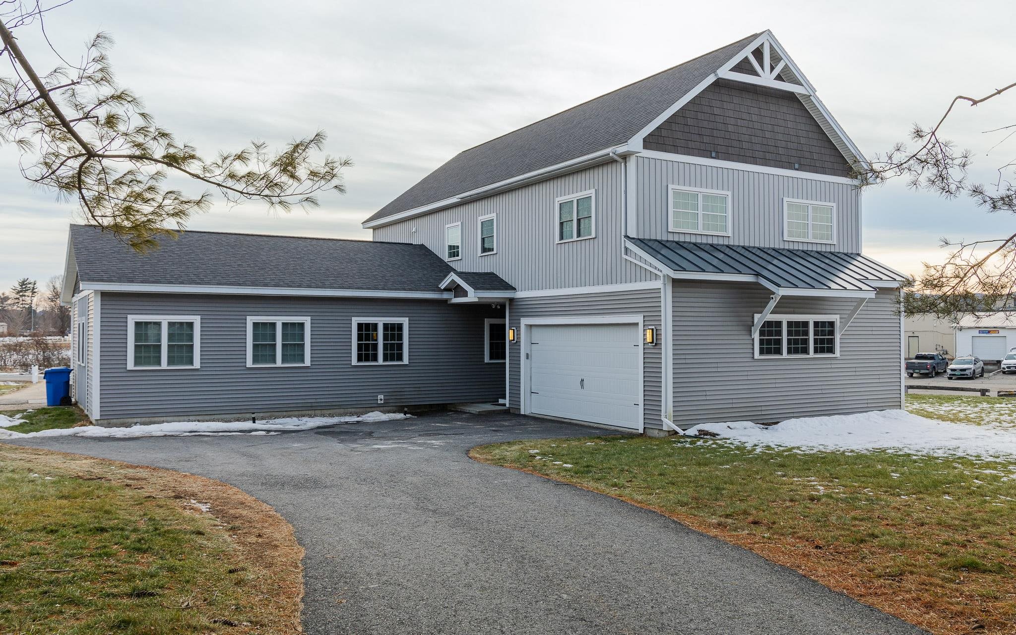 60 Dearborn Circle Walpole, NH 03608 - Photo 2 of 43