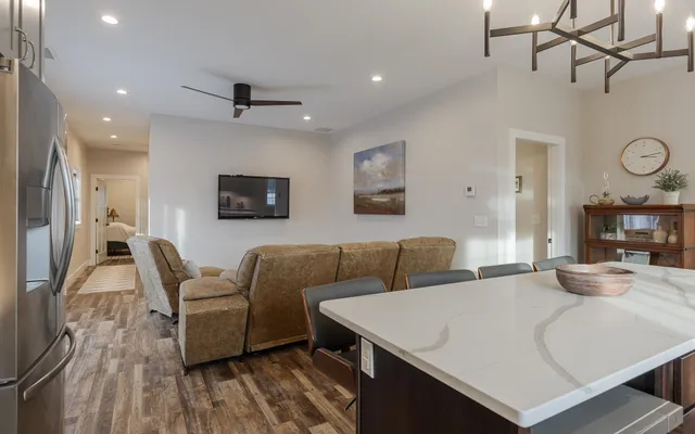 $899,999 | 60 Dearborn Circle, Walpole, NH 03608