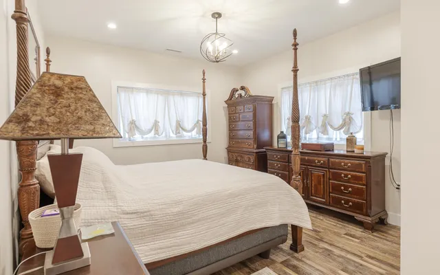 $899,999 | 60 Dearborn Circle, Walpole, NH 03608