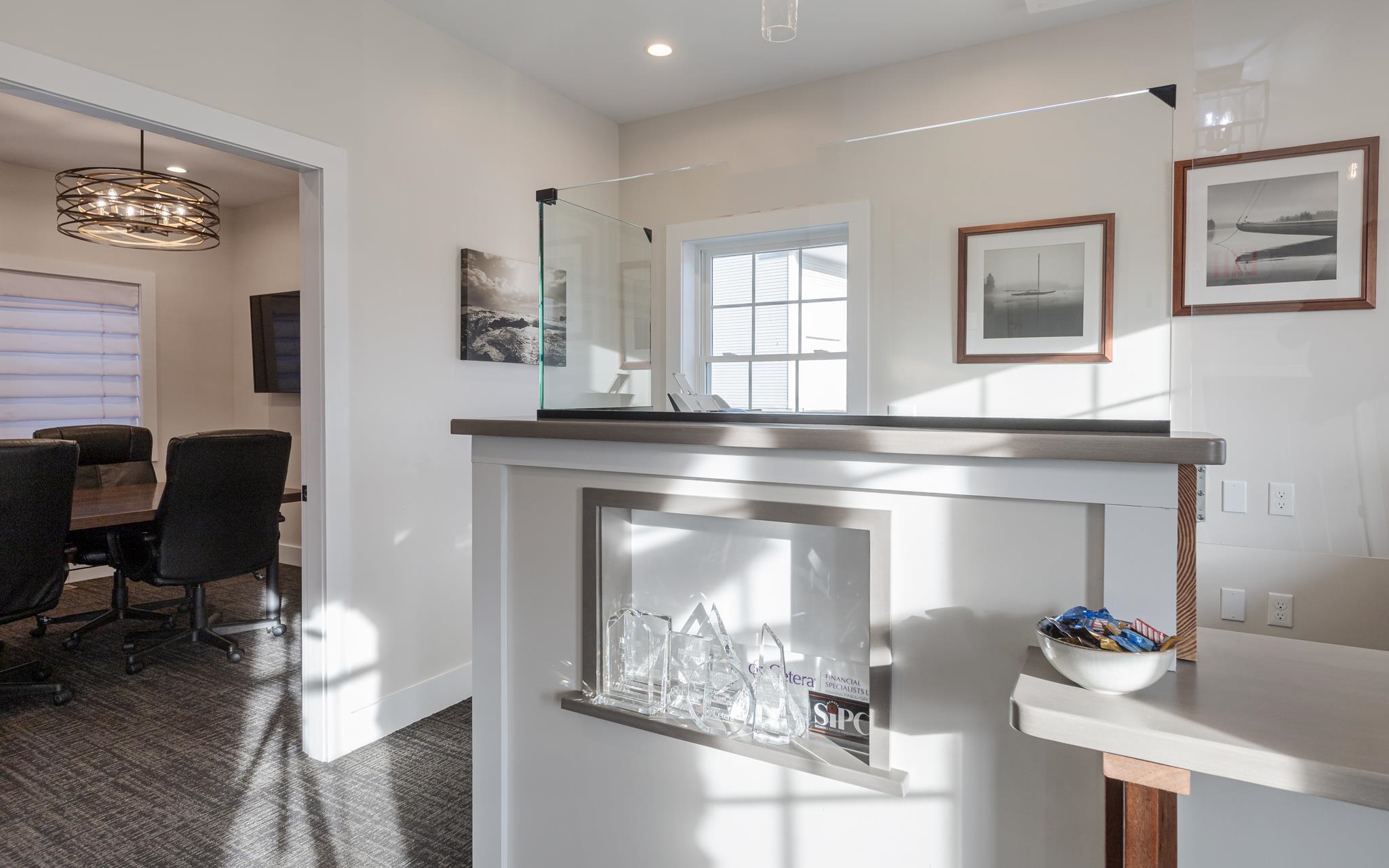 60 Dearborn Circle Walpole, NH 03608 - Photo 3 of 43