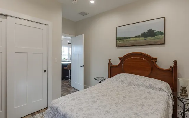 $899,999 | 60 Dearborn Circle, Walpole, NH 03608