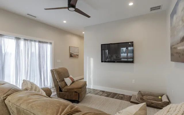 $899,999 | 60 Dearborn Circle, Walpole, NH 03608