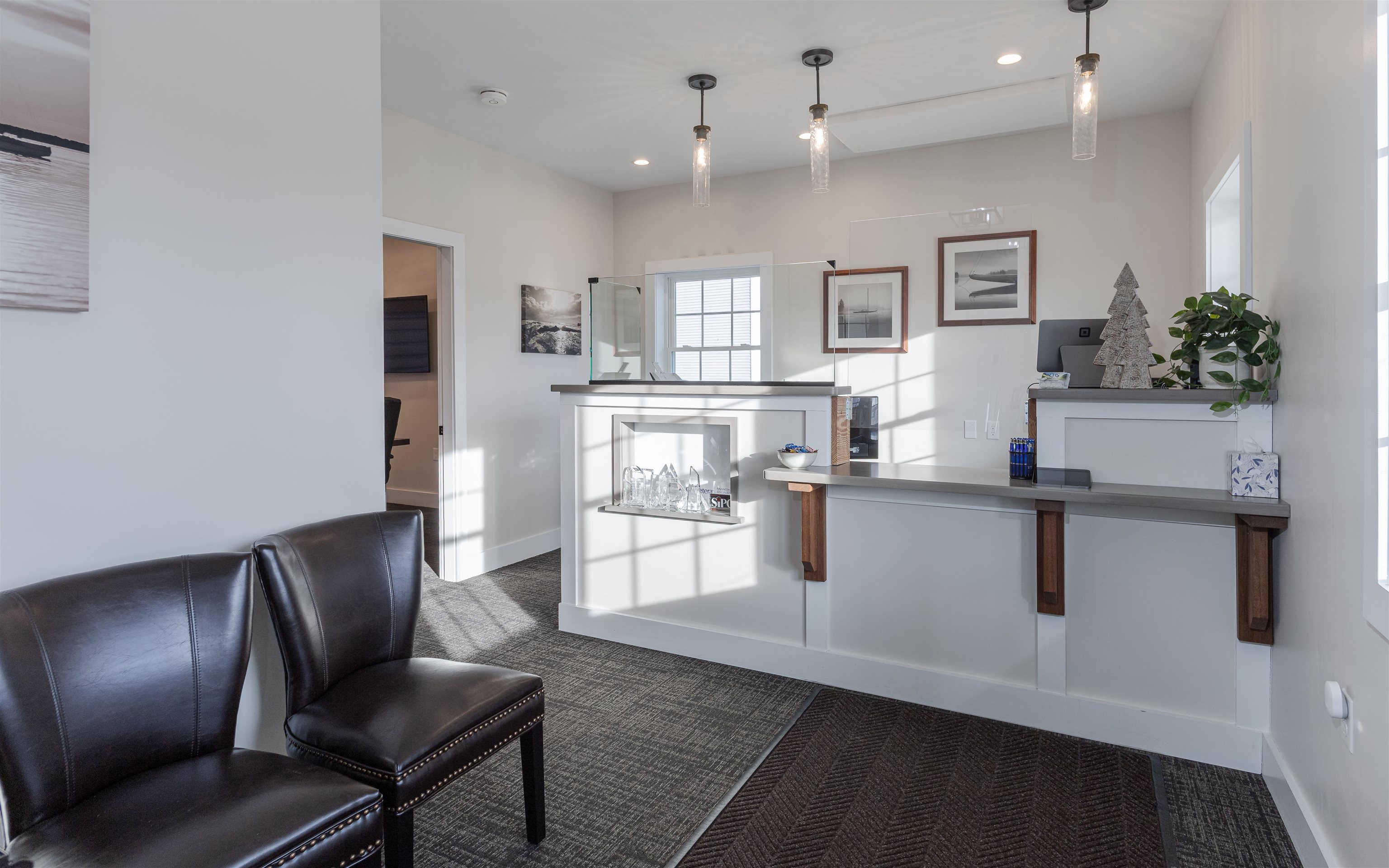 60 Dearborn Circle Walpole, NH 03608 - Photo 4 of 43