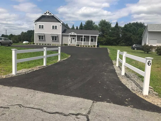 $899,999 | 60 Dearborn Circle, Walpole, NH 03608