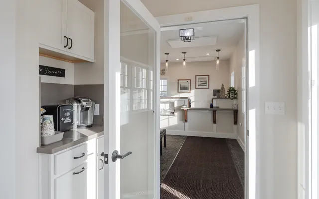 $899,999 | 60 Dearborn Circle, Walpole, NH 03608