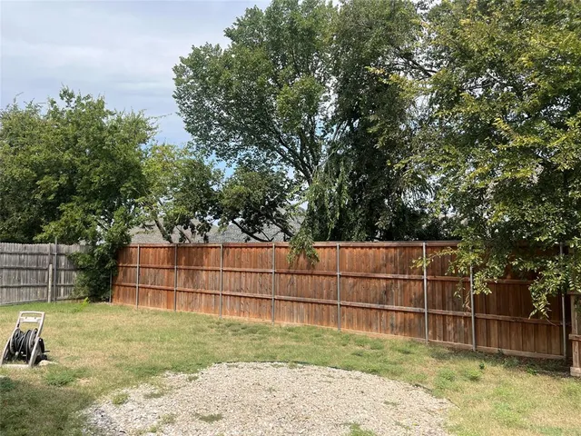 $2,550 | 7512 Brookview Drive, Frisco, TX 75034
