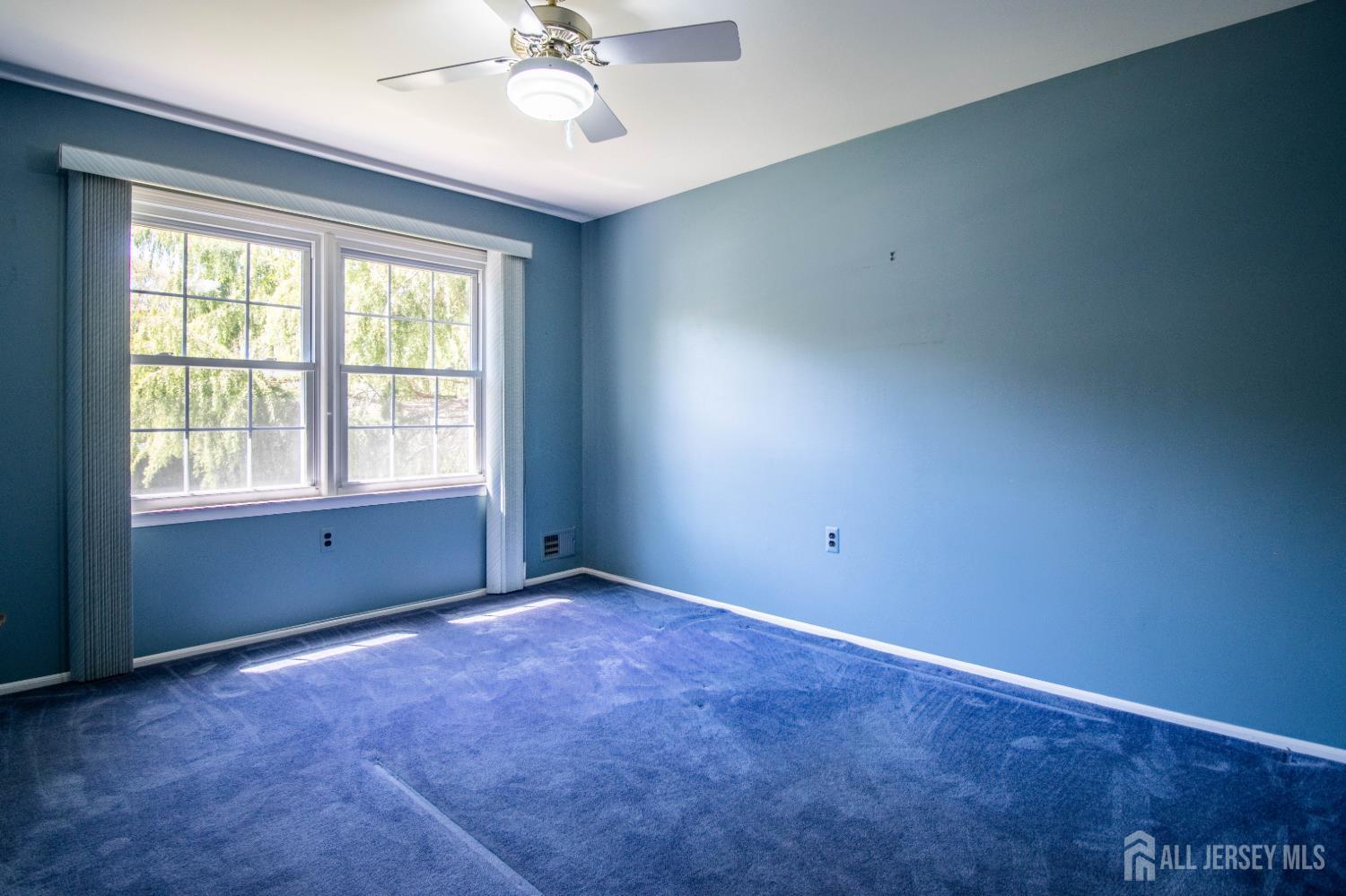 142 Monmouth Road Monroe Township, NJ 08831 - Photo 19 of 37