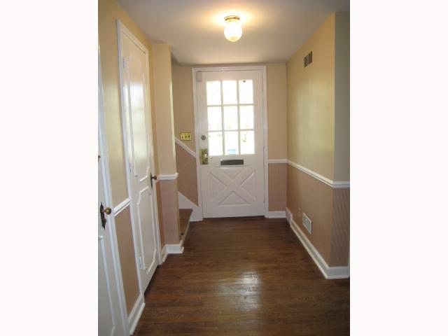 55 South Chesterfield Road Columbus, OH 43209 - Photo 2 of 13