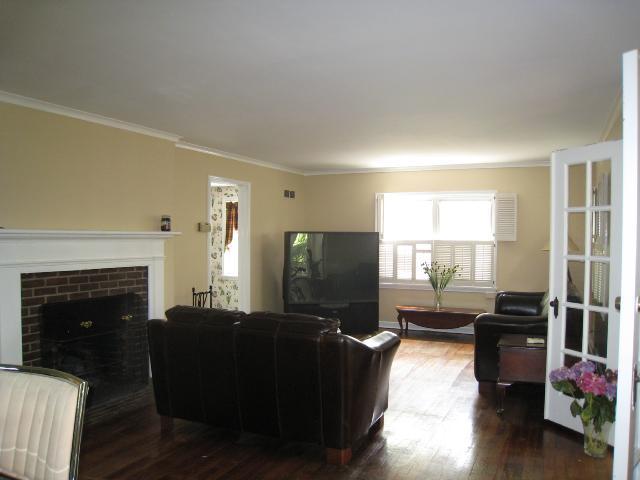 55 South Chesterfield Road Columbus, OH 43209 - Photo 3 of 13
