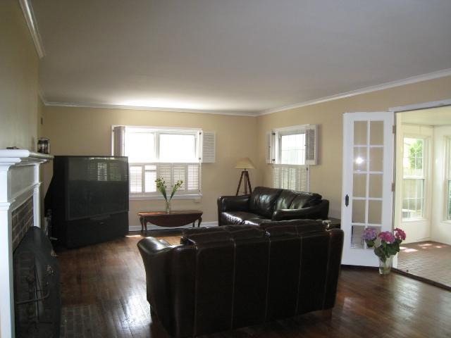 55 South Chesterfield Road Columbus, OH 43209 - Photo 4 of 13