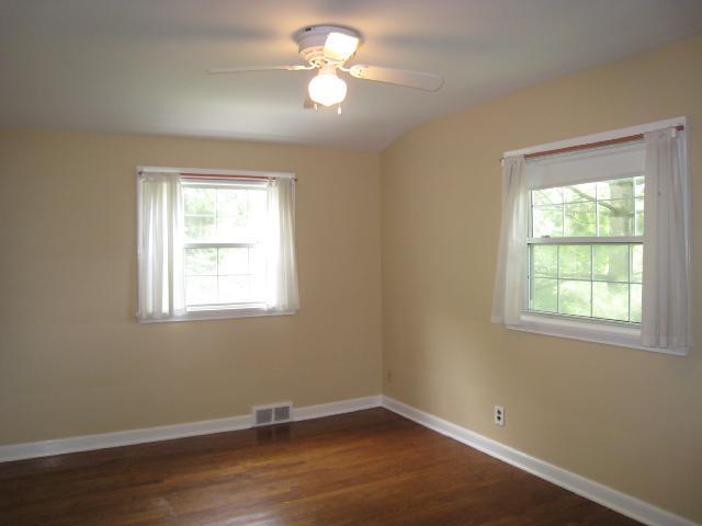 55 South Chesterfield Road Columbus, OH 43209 - Photo 9 of 13