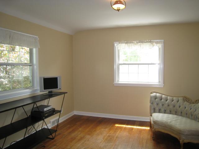 55 South Chesterfield Road Columbus, OH 43209 - Photo 10 of 13