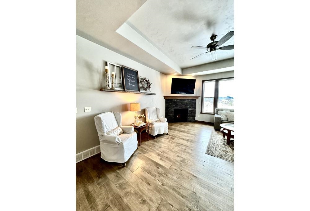 1342 Bucky's Run Green Bay, WI 54313 - Photo 3 of 66