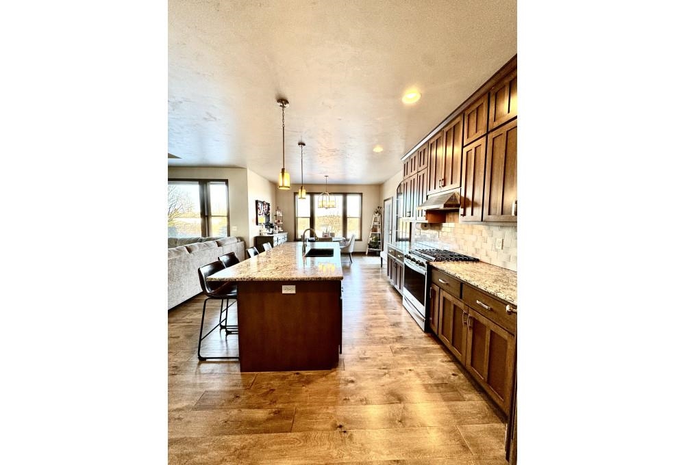 1342 Bucky's Run Green Bay, WI 54313 - Photo 7 of 66