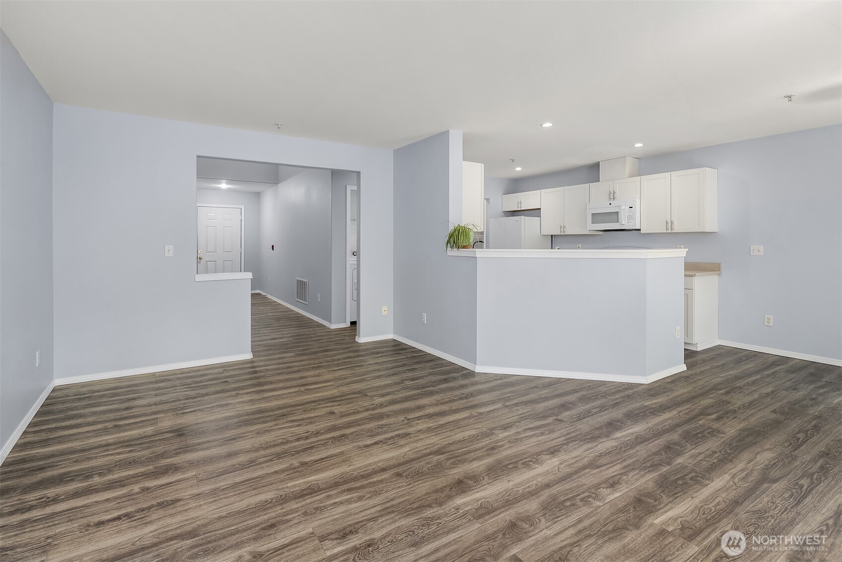 1430 West Casino Road, Unit 63 Everett, WA 98204 - Photo 2 of 26