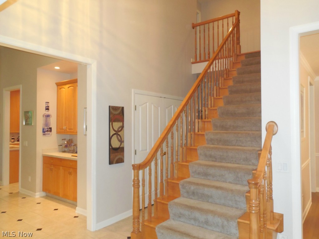 7071 Liberty Road Solon, OH 44139 - Photo 13 of 25 Two story foyer.