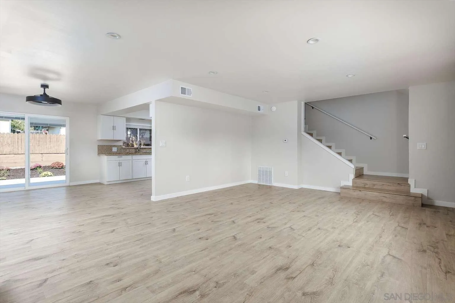 4345 Cayucos Avenue Atascadero, CA 93422 - Photo 2 of 27