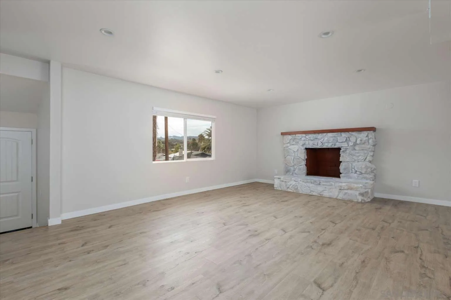 4345 Cayucos Avenue Atascadero, CA 93422 - Photo 4 of 27