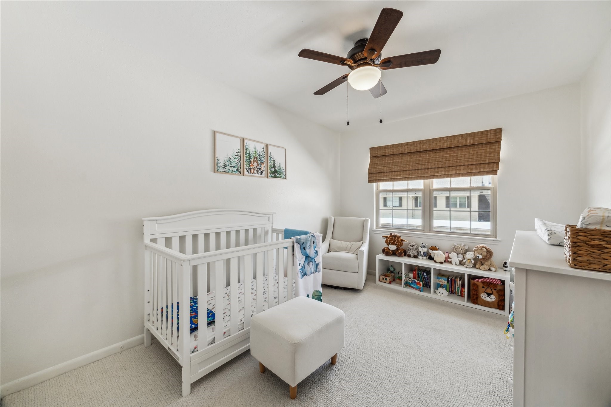 5823 Valley Forge Drive, Unit 93 Houston, TX 77057 - Photo 11 of 22 Secondary bedroom #1