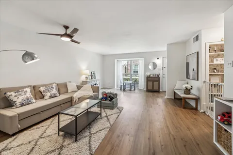 $337,500 | 5823 Valley Forge Drive, Unit 93, Houston, TX 77057