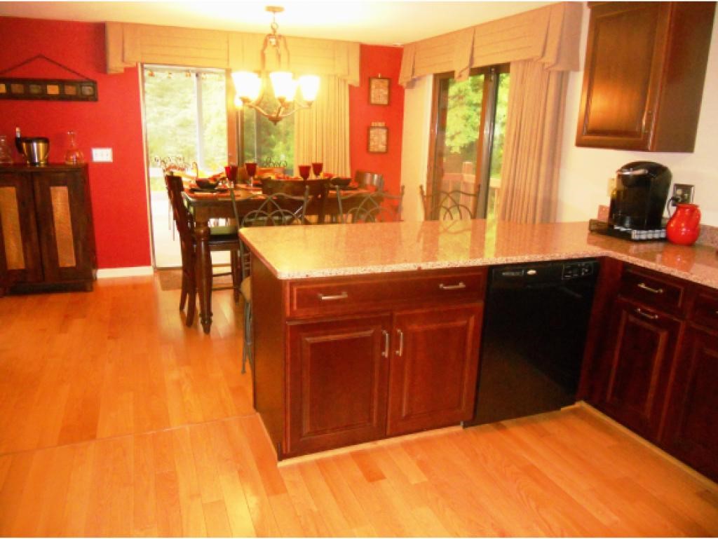 4 Cardinal Court, Unit 4 Merrimack, NH 03054 - Photo 11 of 27 Gallery Image 11