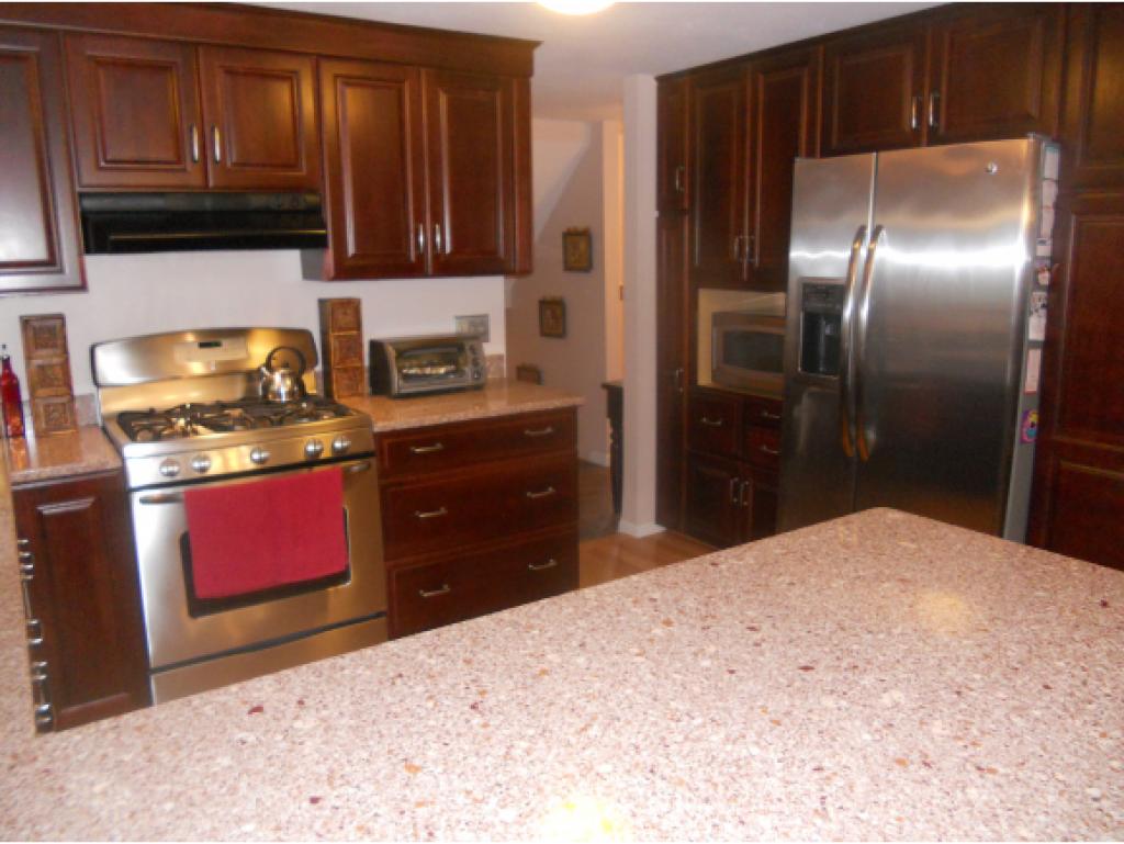 4 Cardinal Court, Unit 4 Merrimack, NH 03054 - Photo 12 of 27 Gallery Image 12