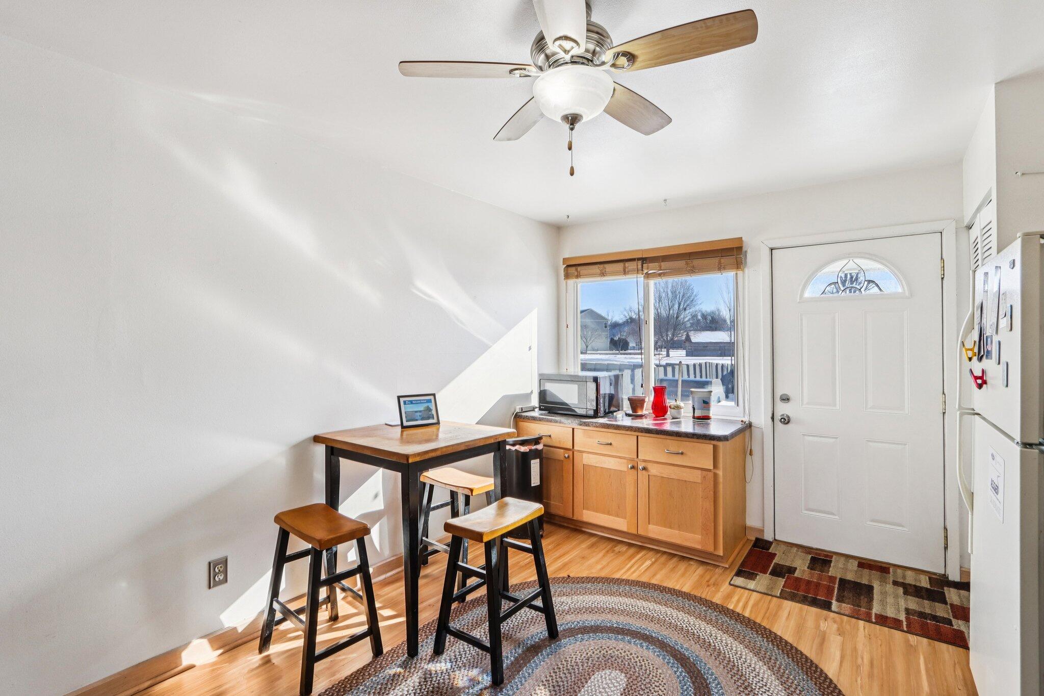 1524 Big Bend Road, Unit J Waukesha, WI 53189 - Photo 10 of 35 10-web-or-mls-Big Bend Rd J-S2101-010